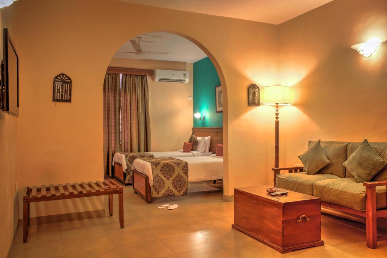 Pride Sun Village Resort y Spa Baga Exterior foto
