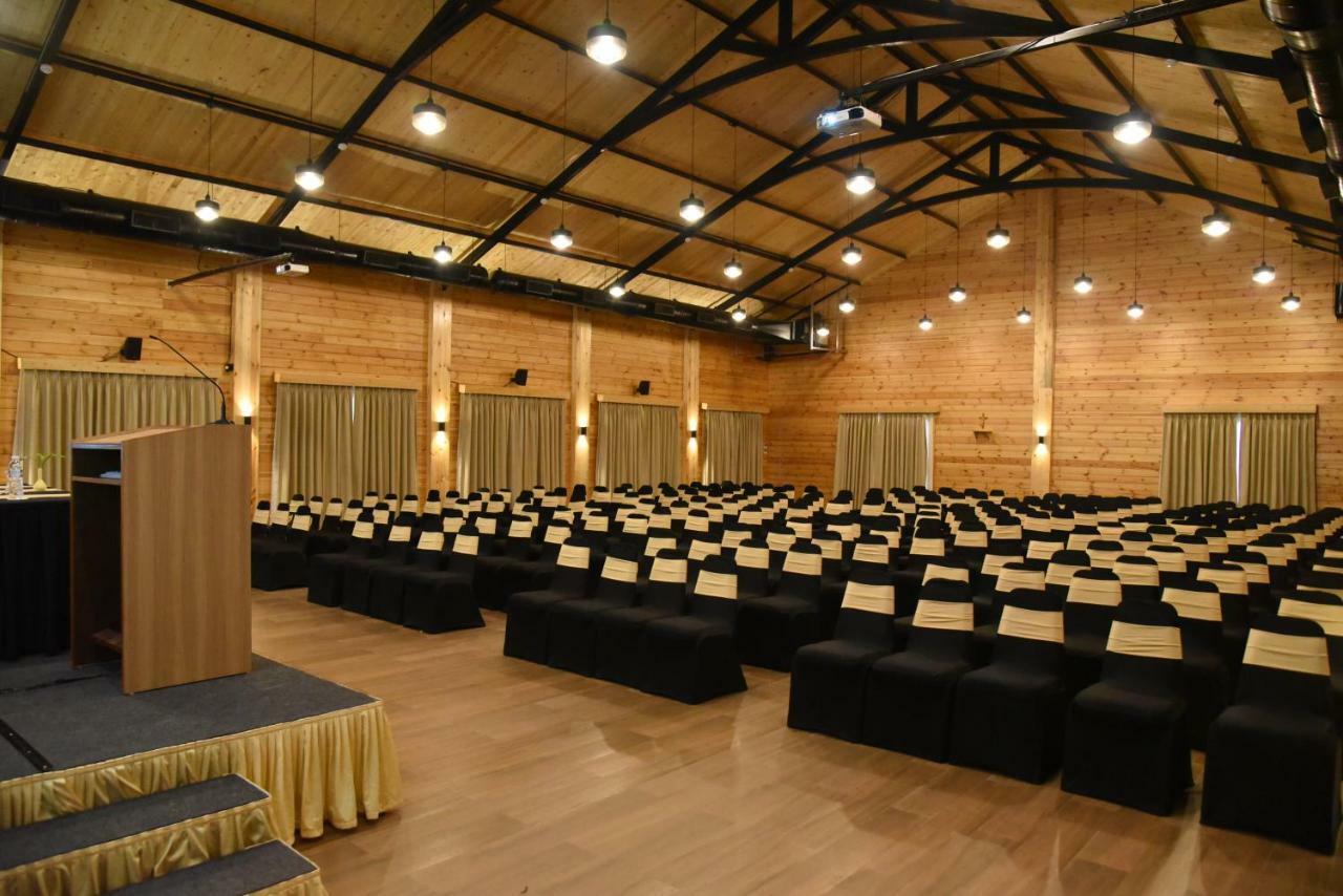 Pride Sun Village Resort y Spa Baga Exterior foto